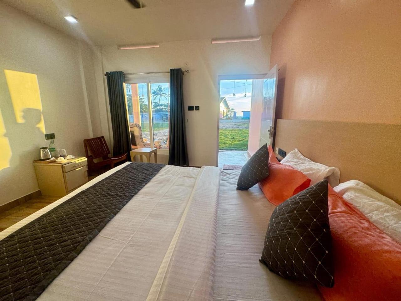 Beach House Varkala By Palmyra ภายนอก รูปภาพ