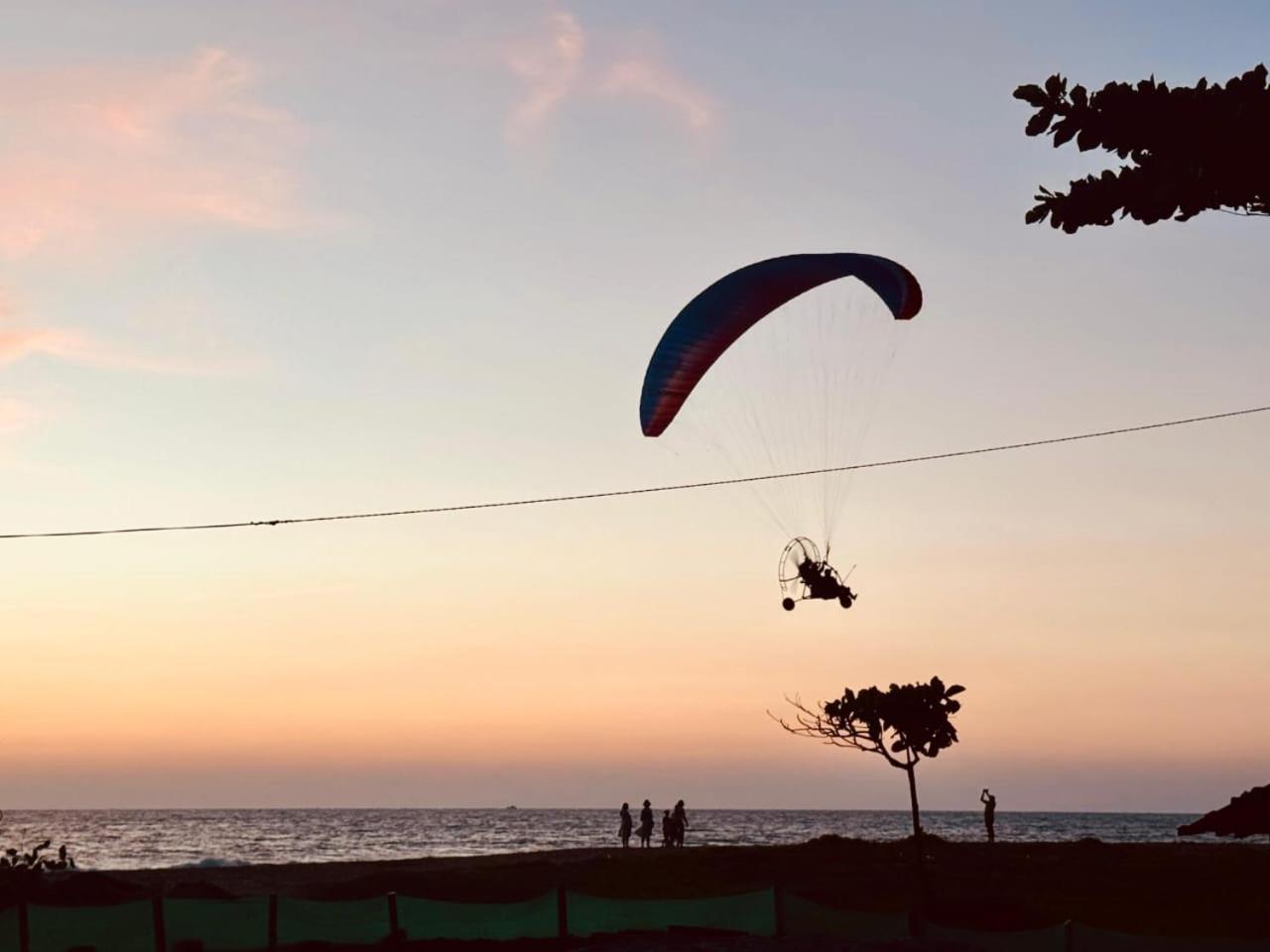 Beach House Varkala By Palmyra ภายนอก รูปภาพ
