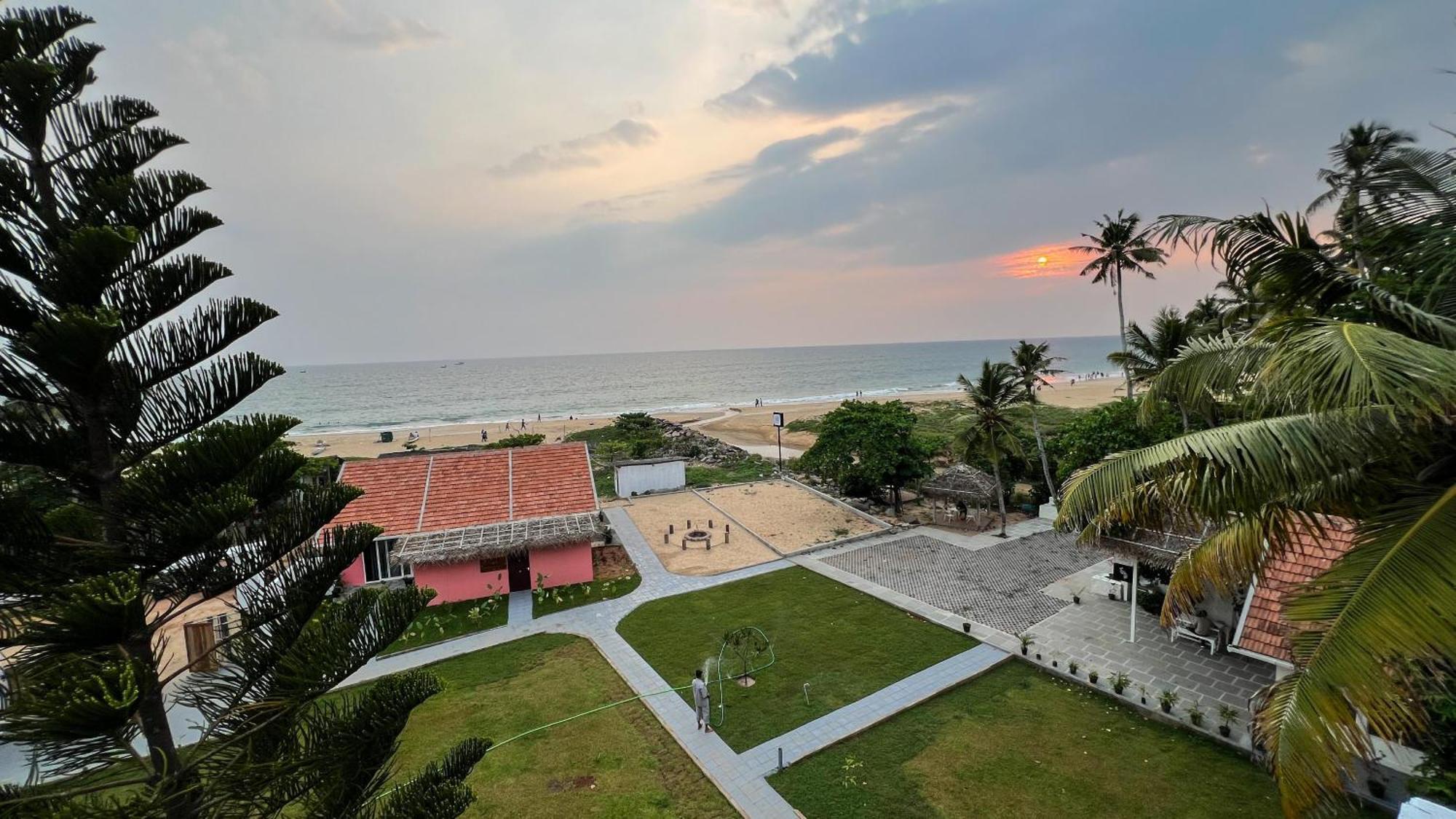 Beach House Varkala By Palmyra ภายนอก รูปภาพ