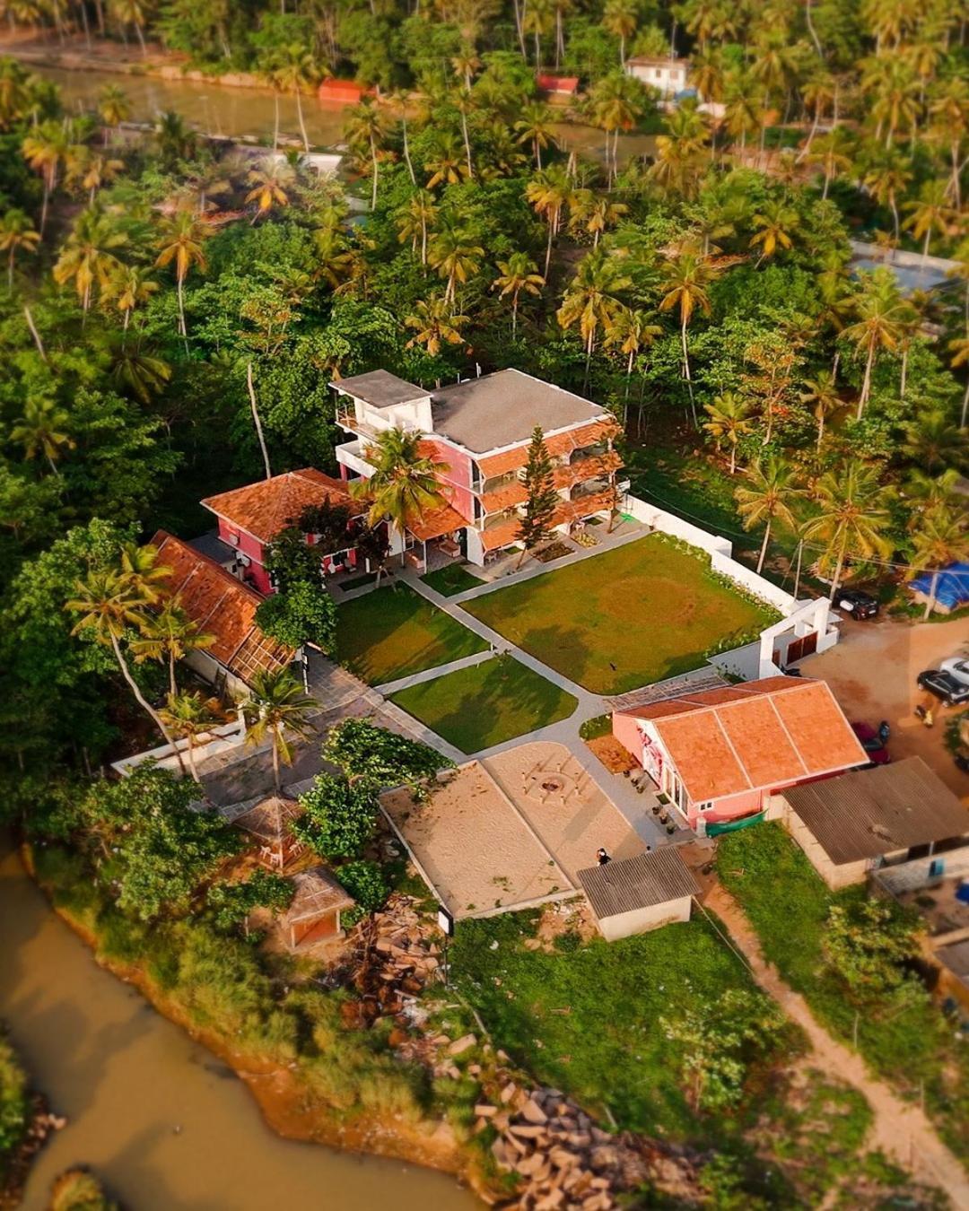 Beach House Varkala By Palmyra ภายนอก รูปภาพ