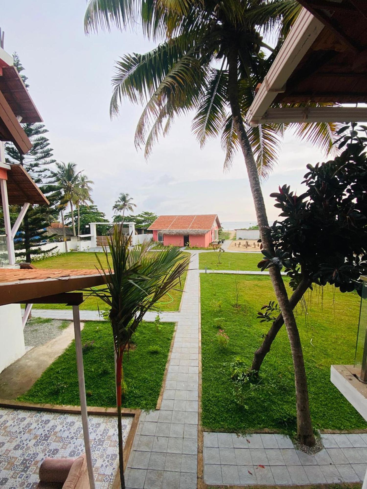 Beach House Varkala By Palmyra ภายนอก รูปภาพ